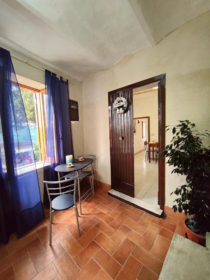 Апартаменты La Casa In Piazza Toffia Экстерьер фото