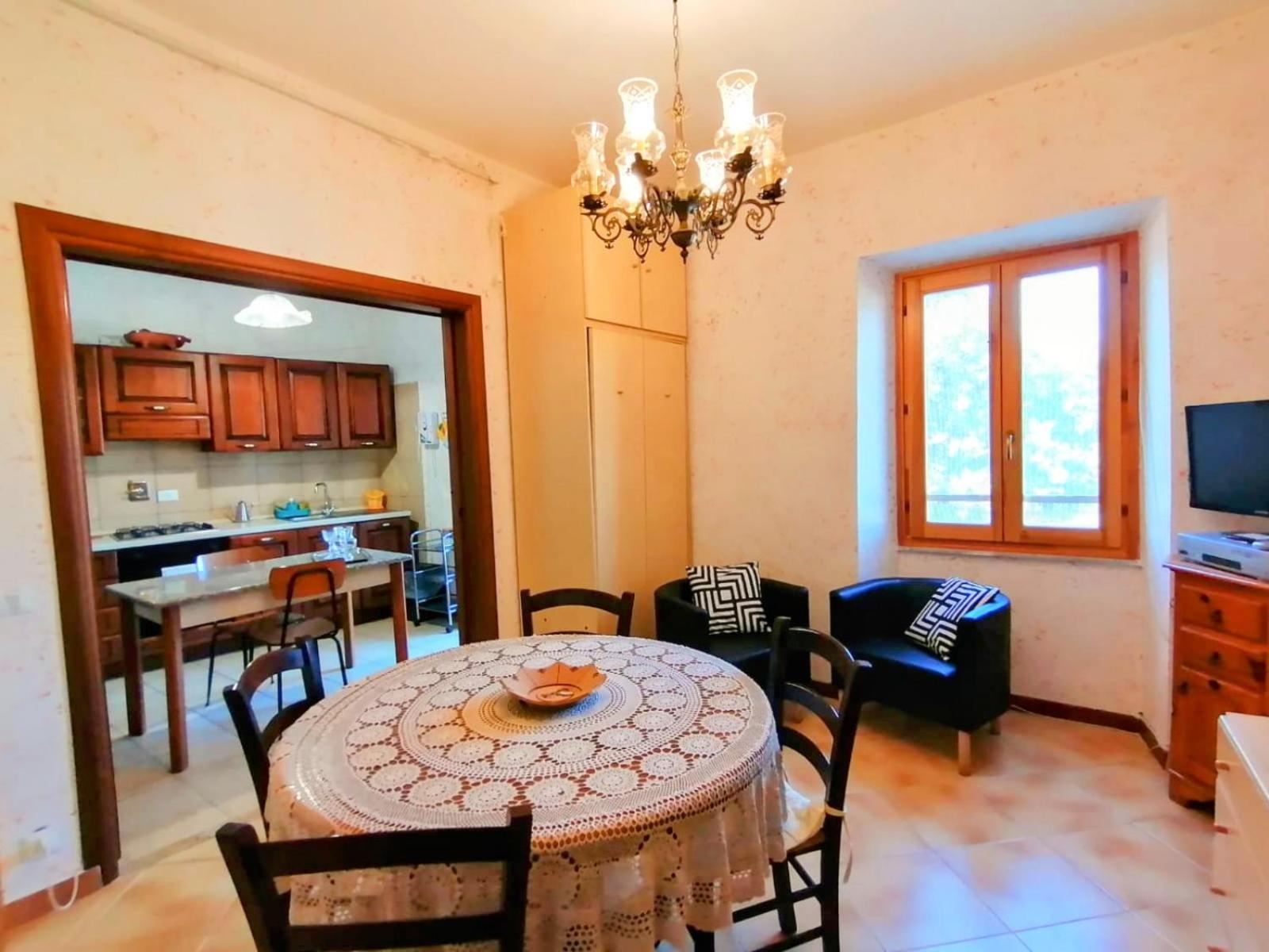 Апартаменты La Casa In Piazza Toffia Экстерьер фото