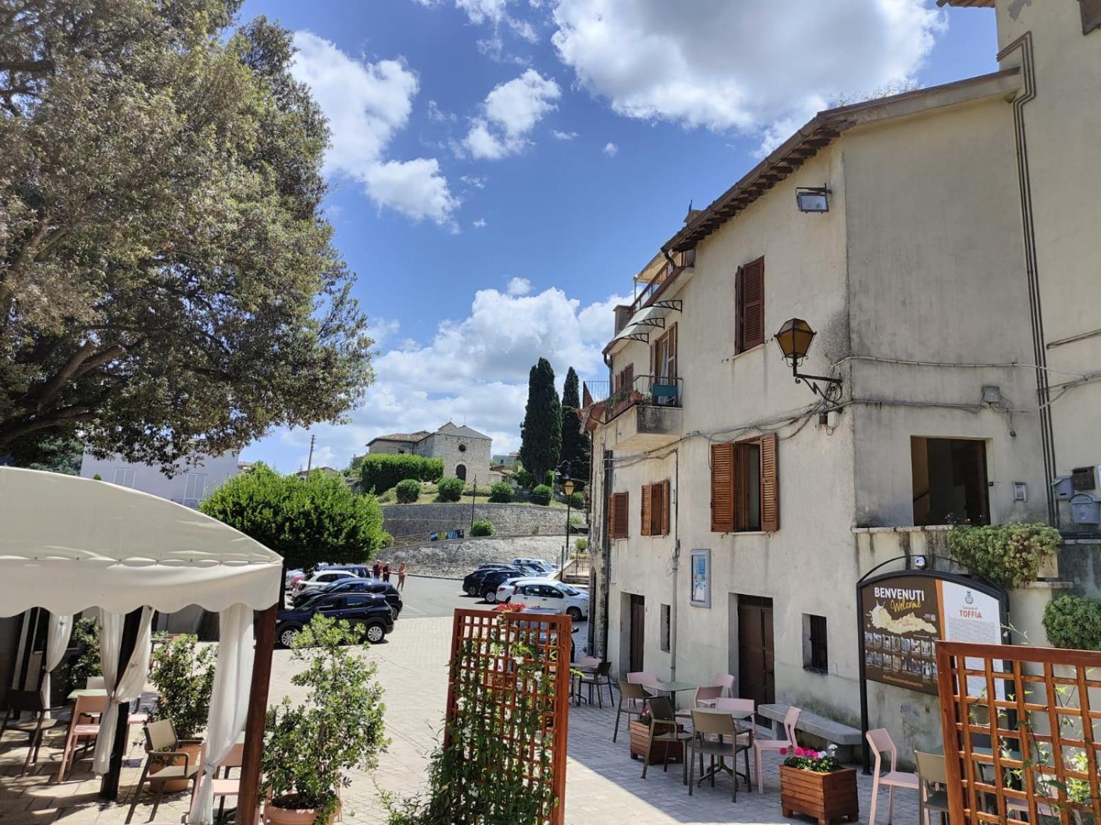 Апартаменты La Casa In Piazza Toffia Экстерьер фото